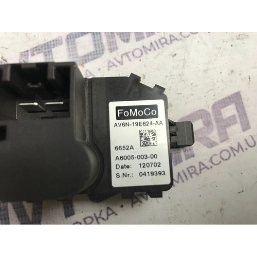 Резистор обігрівача салону Ford Focus 3 2011-2017 AV6N19E624AA